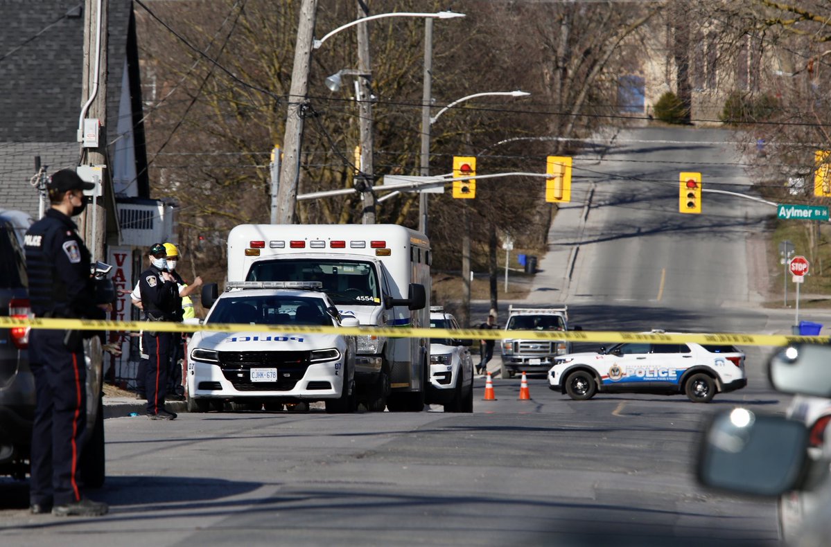Emergency personnel @ptbopolice @ptbofire @ptboparamedics are involved in an ongoing investigation on Brock St