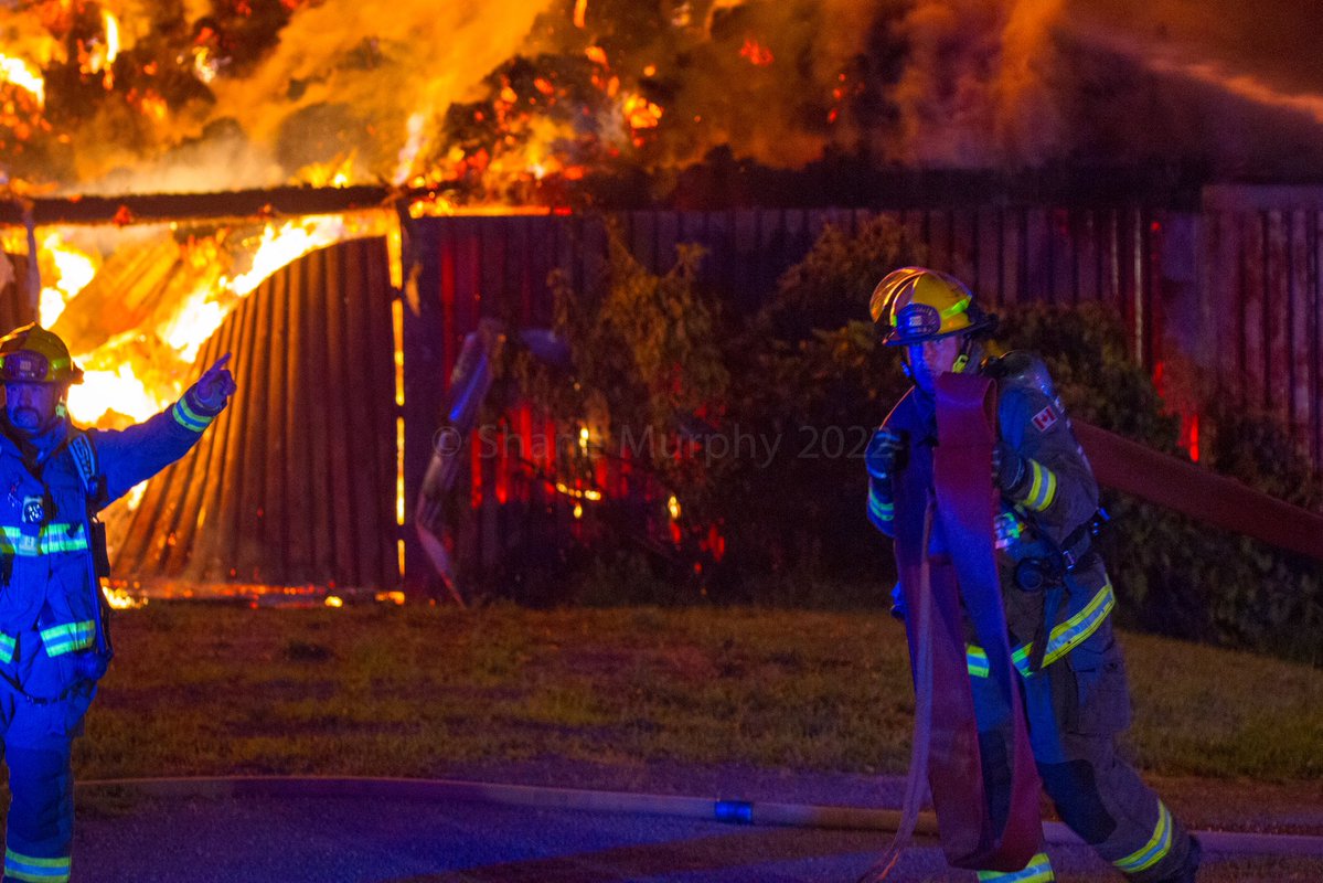 Lincoln A few scene photos from the barn fire on Mountainview Road tonight. Crews still remain on scene at the time of this tweet.   Album to come in the next couple of days  