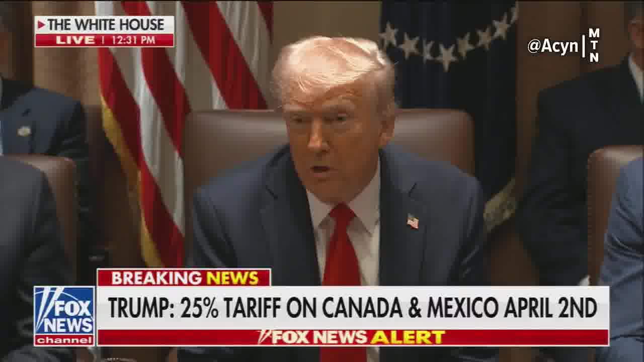 Trump: Apoyamos a Canadá con 200 mil millones de dólares al año en subsidios. Sin nosotros, Canadá no podría sobrevivir. Yo digo que Canadá debería ser nuestro estado número 51. Trudeau. Buena persona. Lo llamo gobernador Trudeau. Debería ser gobernador.